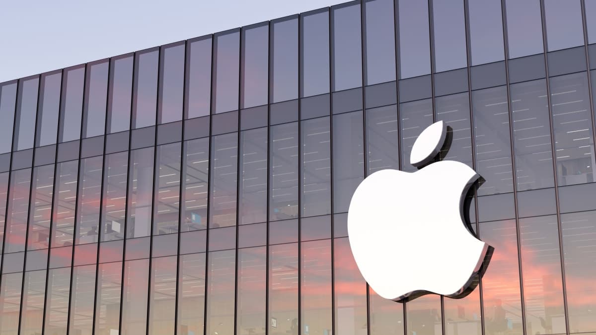 Apple Earns an Upgrade, Shares Up 2%