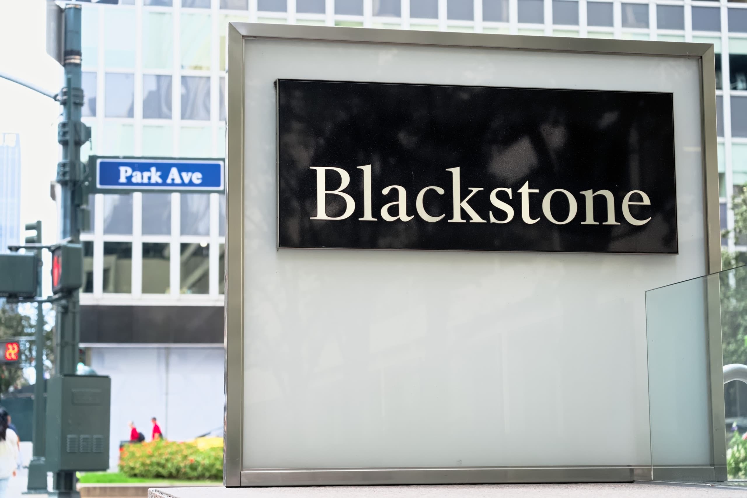 Blackstone Reports Strong Q3 Earnings, Shares Surge 7%